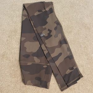 ALO high waist camo leggings